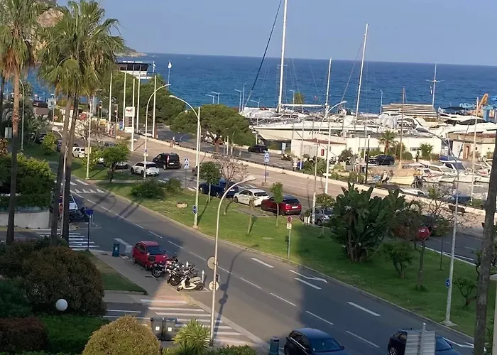 La Cigale Vue Lejlighed *